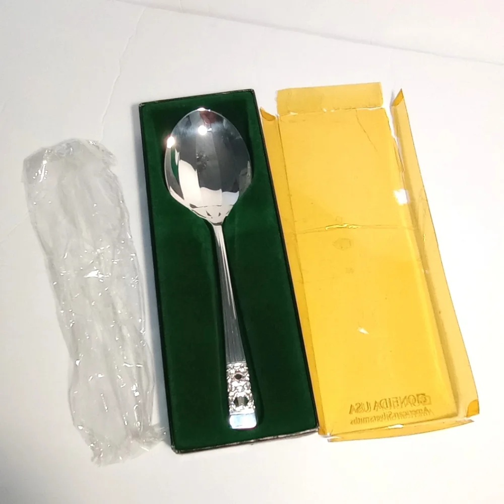 Oneida Coronation Community Art Deco 1936 Silverplate Serving Spoon Size 8 1/2